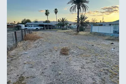 713 River Gardens Drive, Bullhead City, AZ 86442 - Photo 2