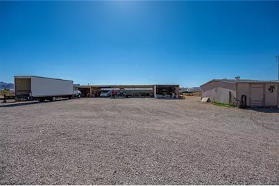 1105 S Cibola Road, Golden Valley, AZ 86413 - Photo 62