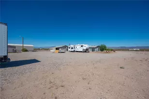 1105 S Cibola Rd, Golden Valley, AZ 86413 - Photo 66