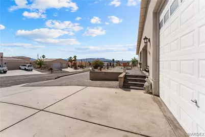 2555 Tradewind Drive, Lake Havasu, AZ 86403 - Photo 4