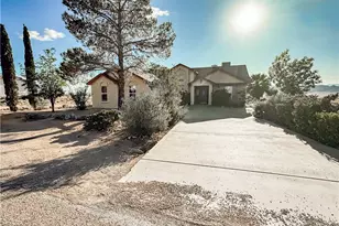 9317 N Rio Verde Circle, Kingman, AZ 86401 - Photo 2