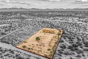 3649 N Araby Rd, Golden Valley, AZ 86413 - Photo 26