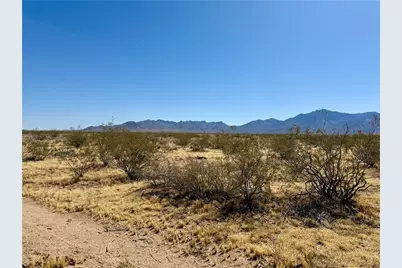 326-05-130 N Del Norte Drive #., Dolan Springs, AZ 86441 - Photo 4