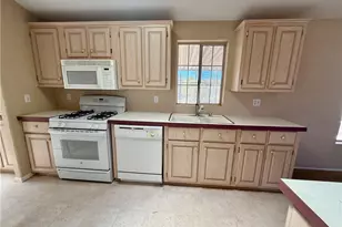 340 W Havasu Ln, Meadview, AZ 86444 - Photo 12