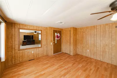 863 Holly Street, Bullhead City, AZ 86442 - Photo 2