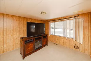 863 Holly St, Bullhead City, AZ 86442 - Photo 6