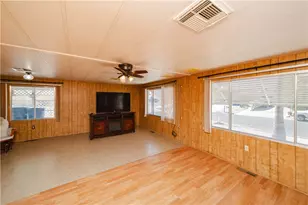 863 Holly St, Bullhead City, AZ 86442 - Photo 4