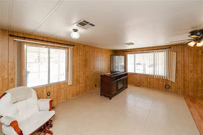 863 Holly Street, Bullhead City, AZ 86442 - Photo 8