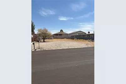 800 Roadrunner Drive, Bullhead City, AZ 86442 - Photo 2