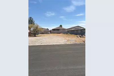 800 Roadrunner Drive, Bullhead City, AZ 86442 - Photo 1
