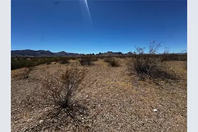 3193 S Zircon Road, Golden Valley, AZ 86413 - Photo 1