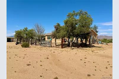 593 S Hassayampa Road, Golden Valley, AZ 86413 - Photo 32