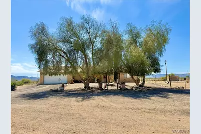 593 S Hassayampa Road, Golden Valley, AZ 86413 - Photo 2