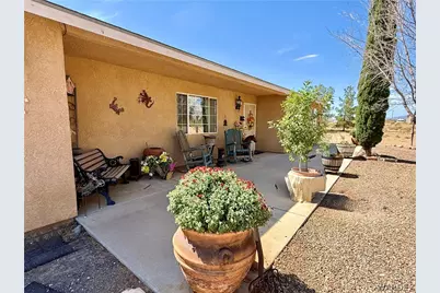 593 S Hassayampa Road, Golden Valley, AZ 86413 - Photo 4