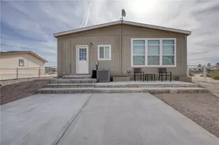 12797 S Concho Dr, Topock, AZ 86436 - Photo 4