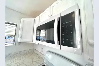945 Holly Street, Bullhead City, AZ 86442 - Photo 10