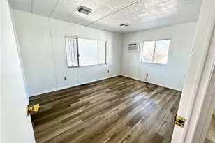945 Holly St, Bullhead City, AZ 86442 - Photo 12