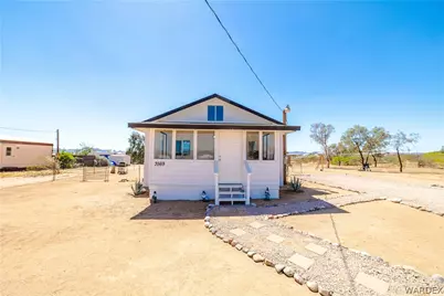 3569 N Maverick Road, Golden Valley, AZ 86413 - Photo 2