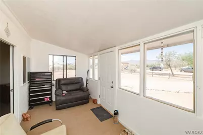 3569 N Maverick Road, Golden Valley, AZ 86413 - Photo 4