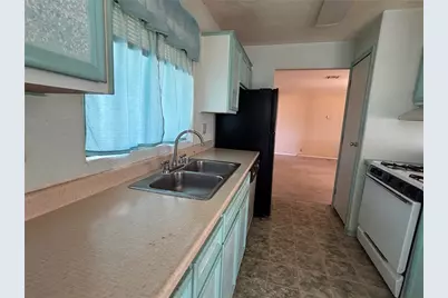 5465 W Earl Drive, Golden Valley, AZ 86413 - Photo 12