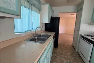 5465 W Earl Dr, Golden Valley, AZ 86413 - Photo 12