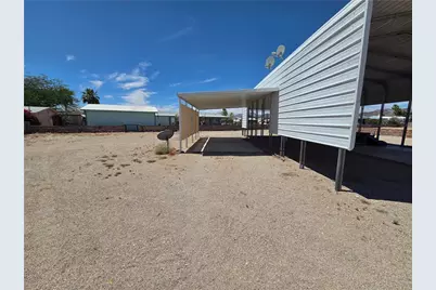 49517 Topaz Avenue, Quartzsite, AZ 85346 - Photo 12