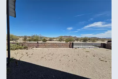 49517 Topaz Avenue, Quartzsite, AZ 85346 - Photo 14