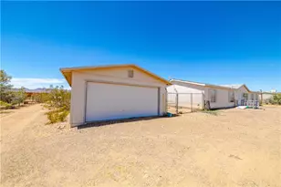 4729 N Stewart Mtn Rd, Golden Valley, AZ 86413 - Photo 28