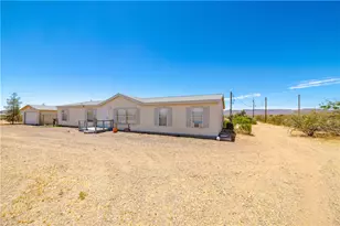 4729 N Stewart Mtn Rd, Golden Valley, AZ 86413 - Photo 2