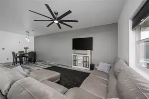 2836 Enclave Dr, Bullhead City, AZ 86429 - Photo 8