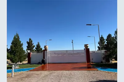 10801 Seventh Street, Dolan Springs, AZ 86441 - Photo 4