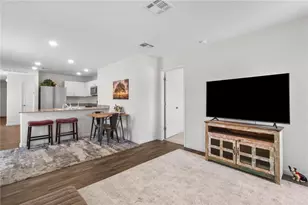 2424 Granite Cir, Bullhead City, AZ 86442 - Photo 6