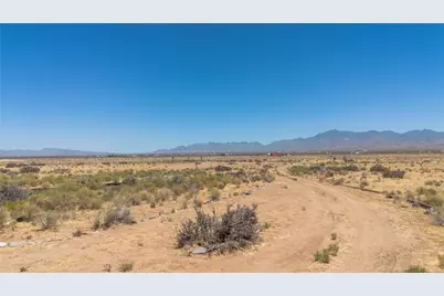 12065 N Bee Drive, Dolan Springs, AZ 86441 - Photo 28