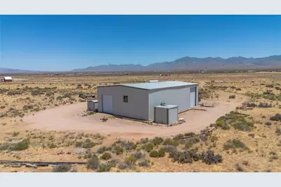 12065 N Bee Drive, Dolan Springs, AZ 86441 - Photo 10