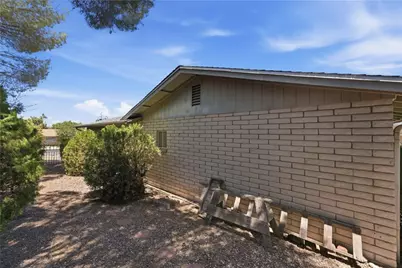 590 Ridgecrest Drive, Kingman, AZ 86409 - Photo 32