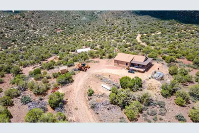 11030 S Quarter Horse Road, Wikieup, AZ 85360 - Photo 2