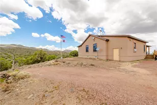11030 S Quarter Horse Rd, Wikieup, AZ 85360 - Photo 50