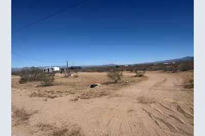 3431 Hualapai Drive, Golden Valley, AZ 86413 - Photo 2
