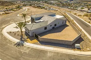1955 Solano Dr, Bullhead City, AZ 86442 - Photo 2