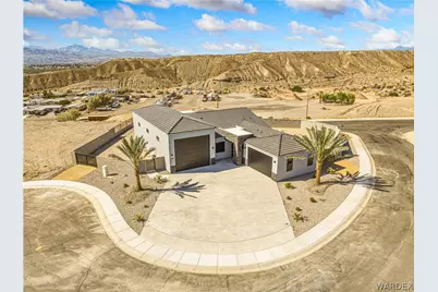 1955 Solana Drive, Bullhead City, AZ 86442 - Photo 1