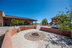 2424 E Beth Dr, Yucca, AZ 86438 - Photo 10