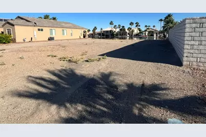 2042 E Lago Grande Bay, Fort Mohave, AZ 86426 - Photo 4