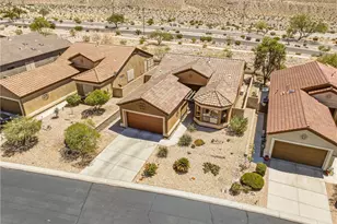 2832 Esmerelda Dr, Bullhead City, AZ 86429 - Photo 4