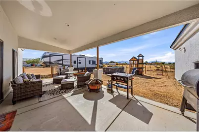 854 S Salt Place, Golden Valley, AZ 86413 - Photo 20