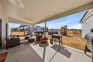 854 S Salt Pl, Golden Valley, AZ 86413 - Photo 20