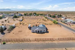 854 S Salt Pl, Golden Valley, AZ 86413 - Photo 4