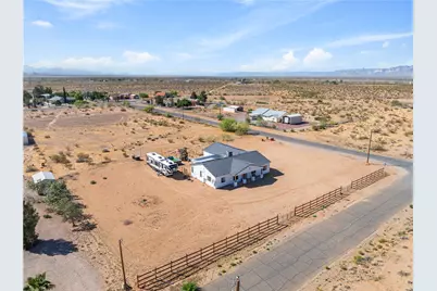 854 S Salt Place, Golden Valley, AZ 86413 - Photo 6