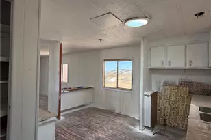 8051 W Seventh St, Dolan Springs, AZ 86441 - Photo 20