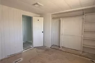 8051 W Seventh St, Dolan Springs, AZ 86441 - Photo 36