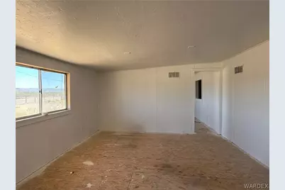 8051 W Seventh Street, Dolan Springs, AZ 86441 - Photo 10